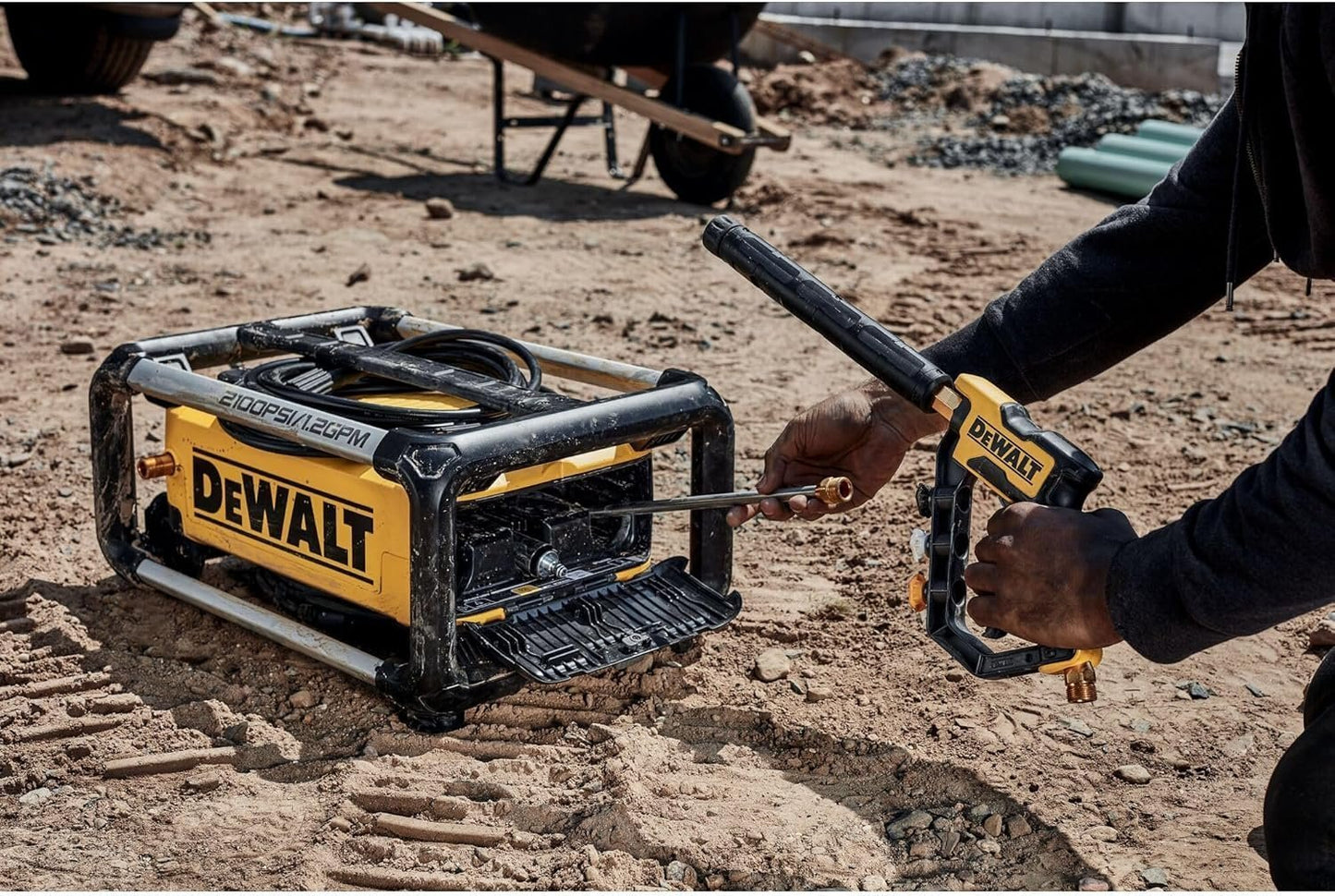 DEWALT Electric Pressure Washer, 2100 PSI, Jobsite Power Washer (DWPW2100) Yellow image 8