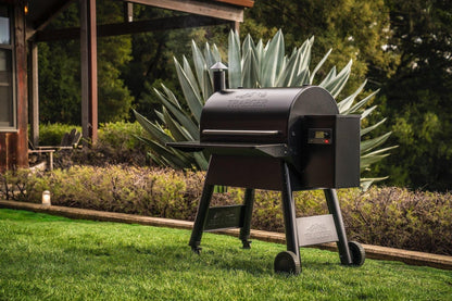 Traeger Black Pro 780 WiFi-Enabled Pellet Grill image 10