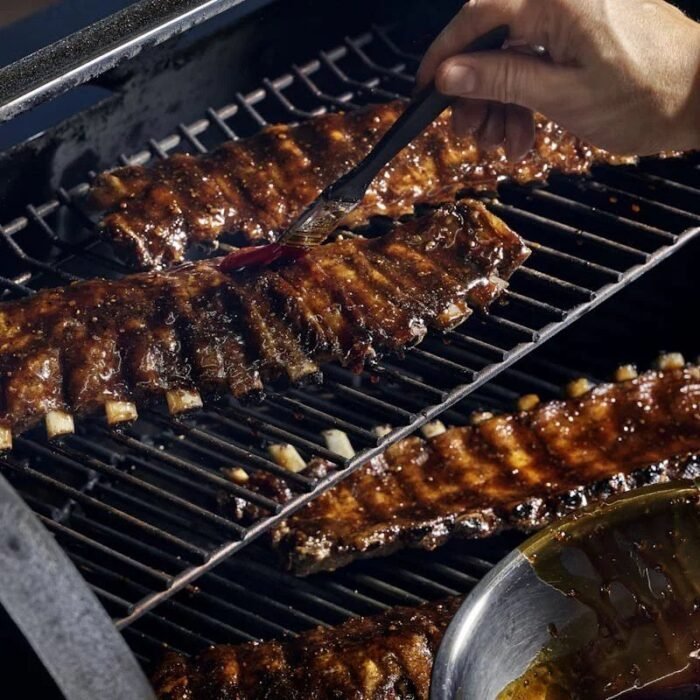 Weber SmokeFire EX6 Wood Fired Pellet Grill – Black image 1