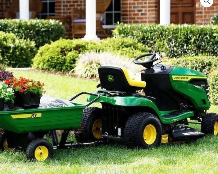 John Deere S100 42″ 17.5 HP Gas Hydrostatic Riding Lawn Tractor image 5