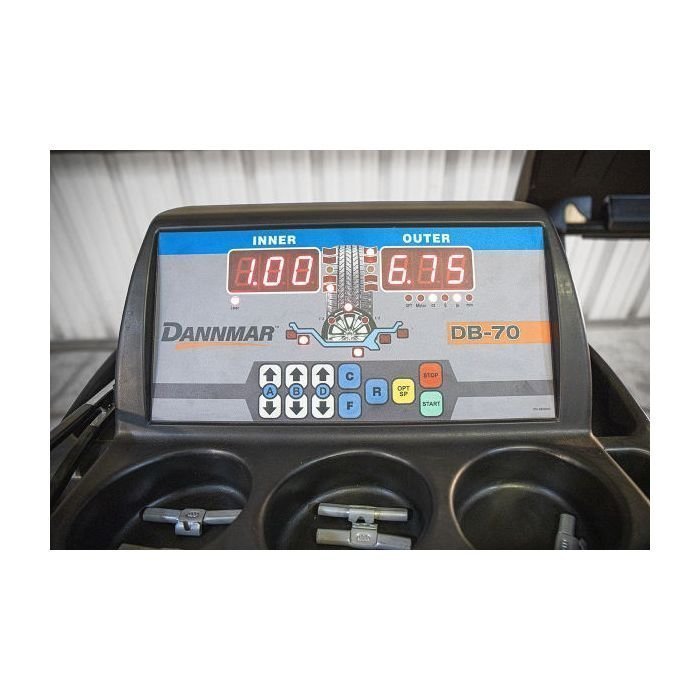 Dannmar DB-70 Automatic Wheel Balancer image 2