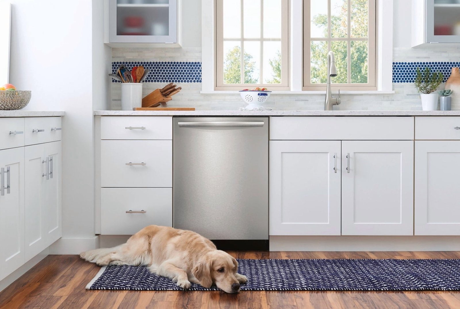 Frigidaire Gallery 24″ Dishwasher with CleanBoost, Stainless Steel image 10