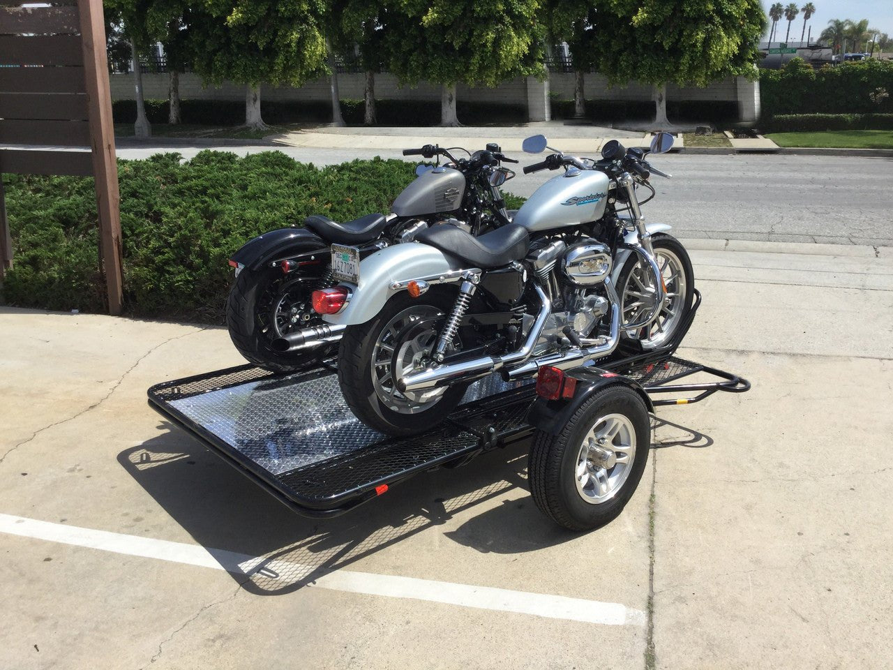 Stand, Store or Roll Ride-Up 3-Rail Motorcycle Trailer image 15