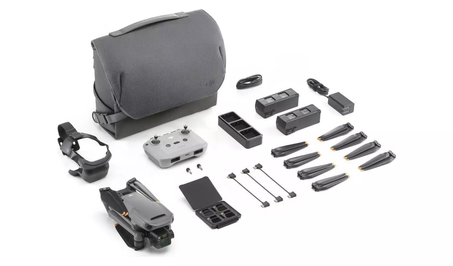 DJI Mavic 3 Fly More Drone Combo image 5