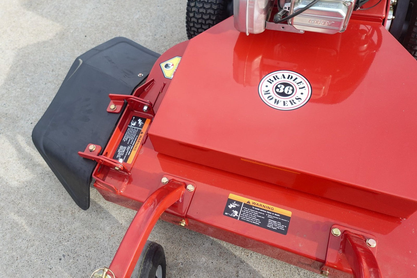 Bradley 36BDE-BS17 36″ Belt Drive E-Clutch Walk Behind Mower 17.5HP Briggs image 10