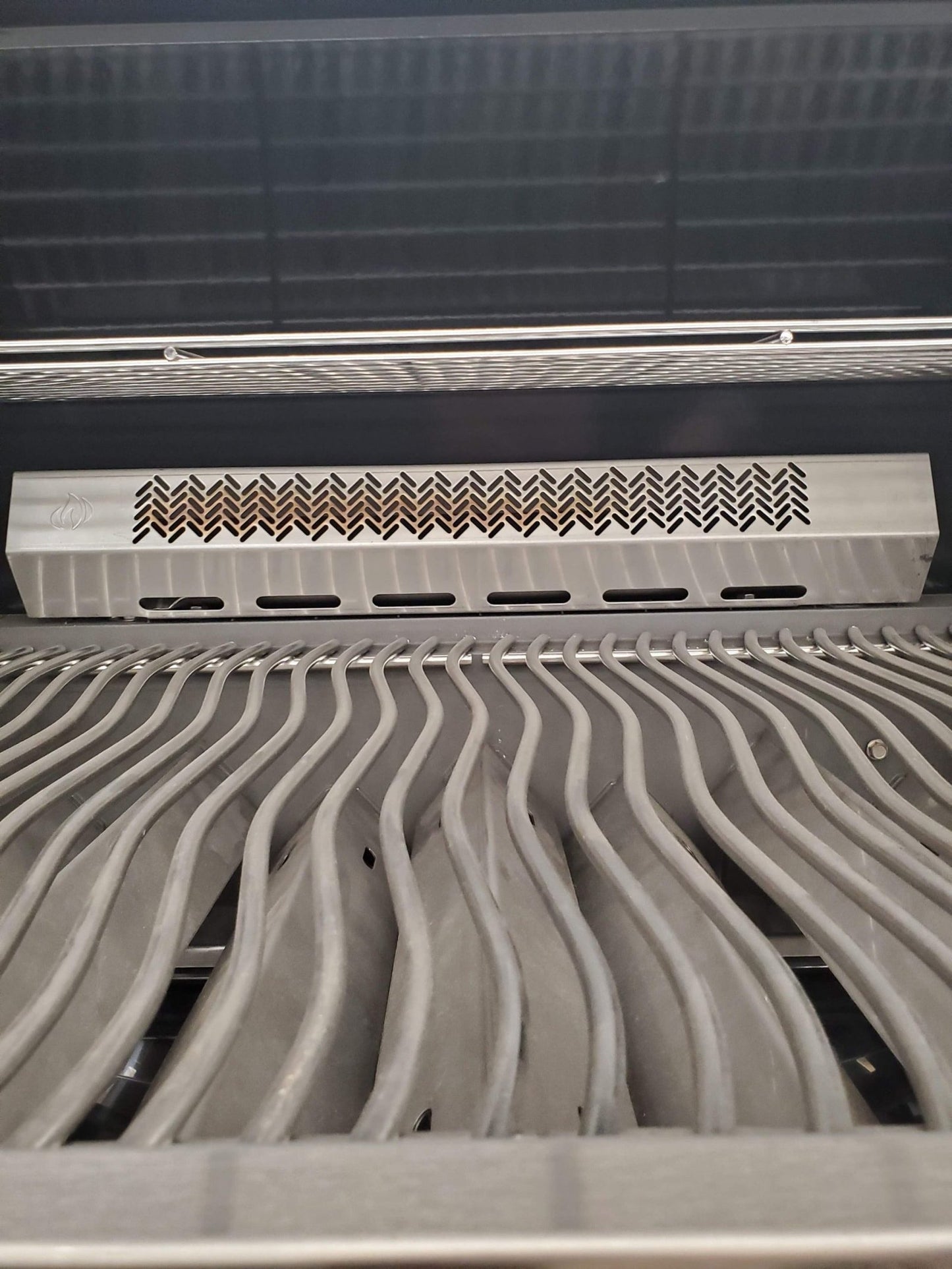 Outlet Napoleon Prestige 500 Propane Grill image 3