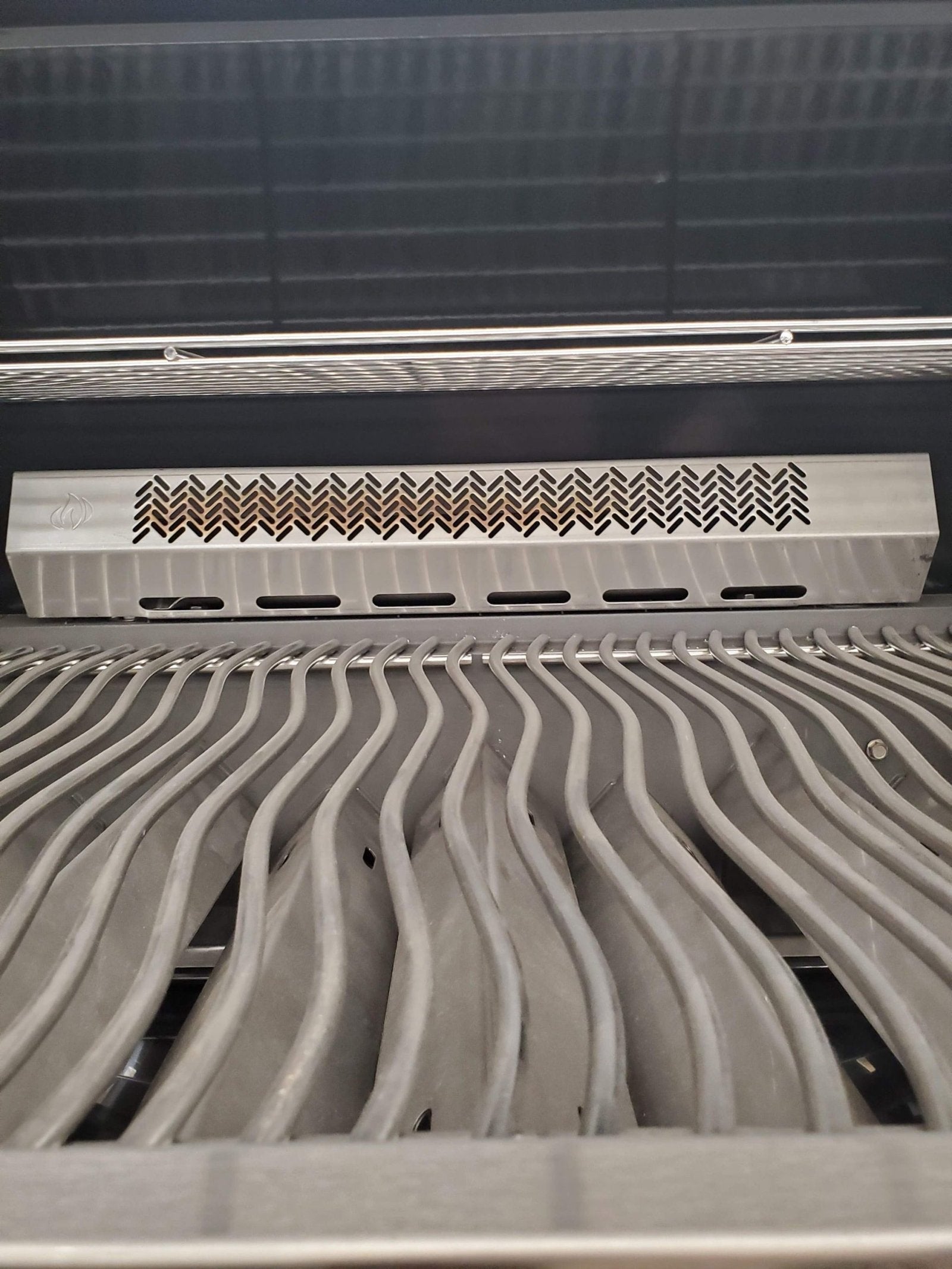 Outlet Napoleon Prestige 500 Propane Grill image 3