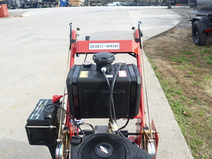 Bradley 36BDE-BS17 36″ Belt Drive E-Clutch Walk Behind Mower 17.5HP Briggs image 7