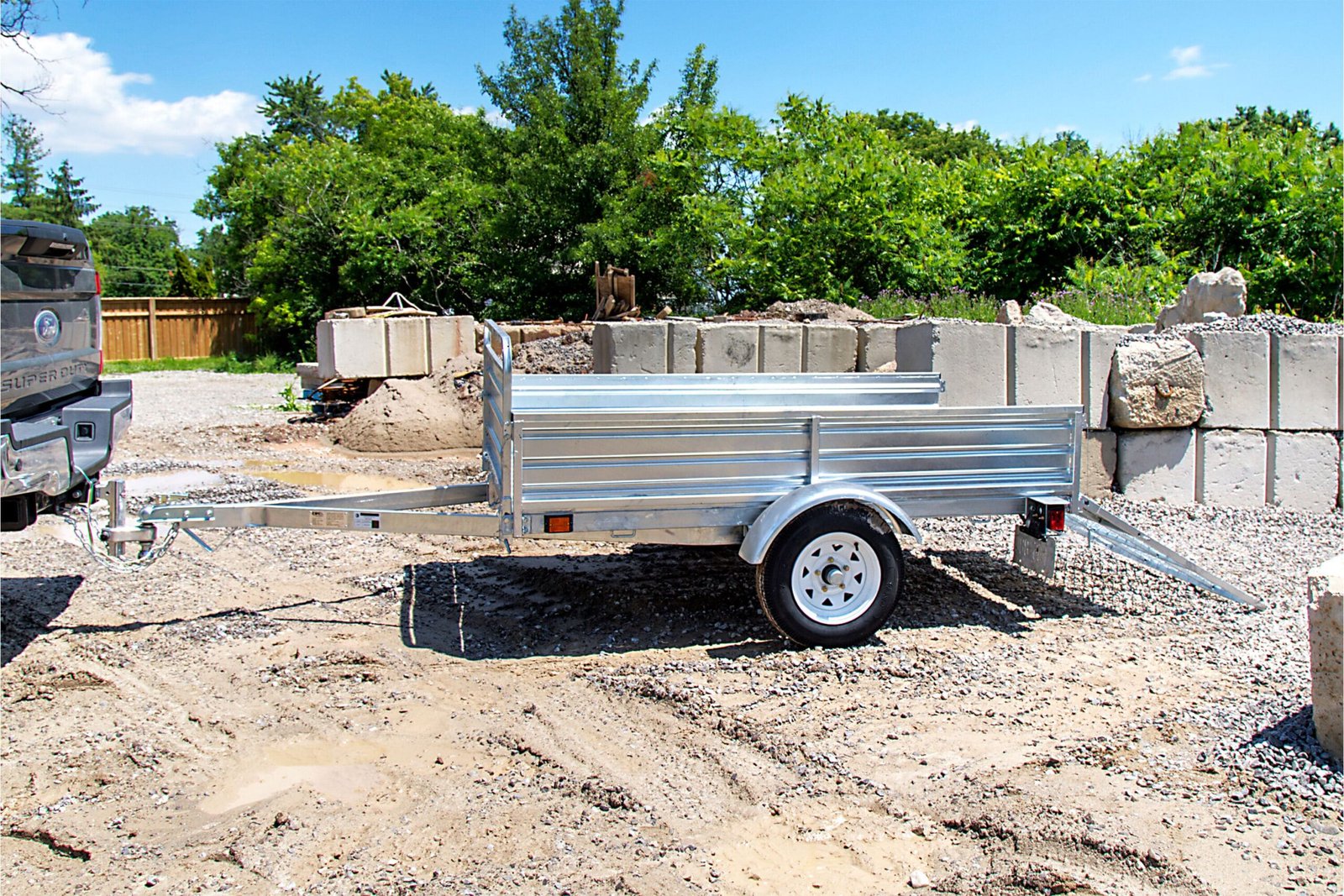 DK2 5-ft x 7-ft Steel Utility Trailer with Ramp Gate ( 1639-lb Capacity ) 2491713 image 5