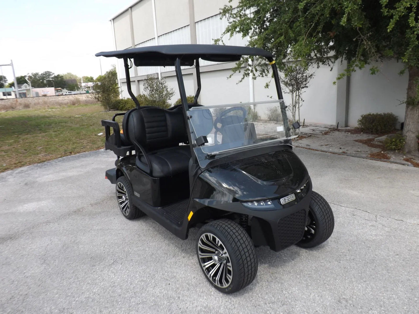 2026 E-Z-GO RXV 4 Touring ST ELiTE Lithium