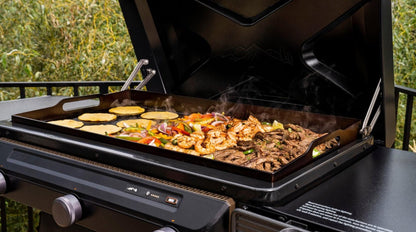 Traeger Flat Top Grill Flatrock™ Griddle image 18