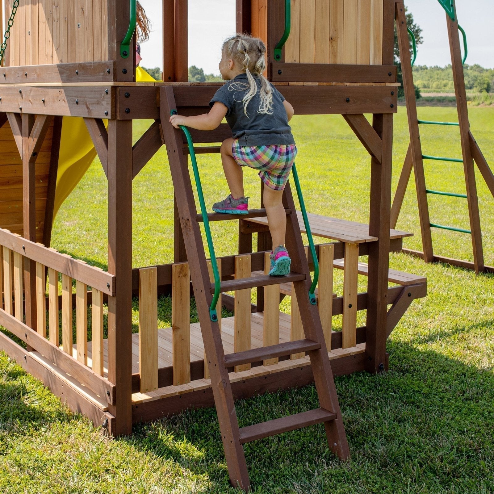 Skyfort II with Wave Slide image 32